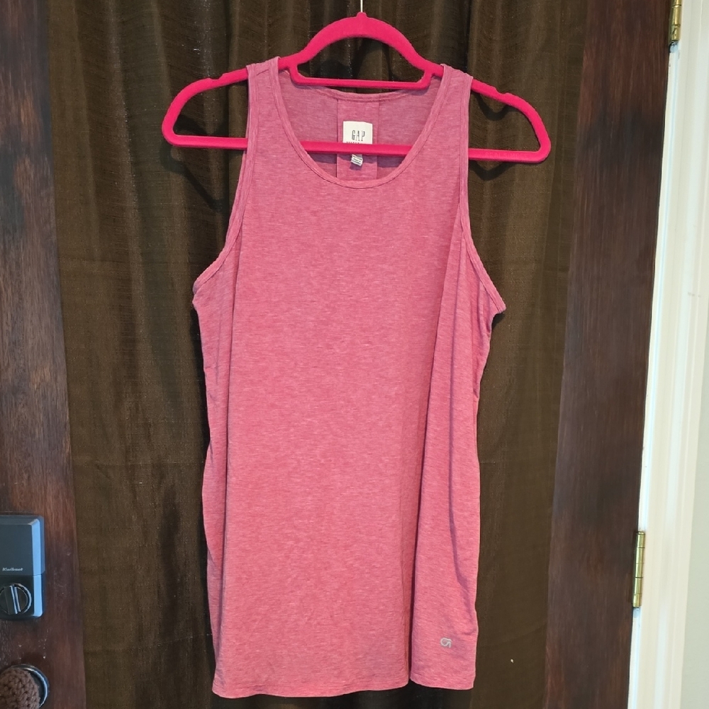GAP Women's Pink Workout Tank Top